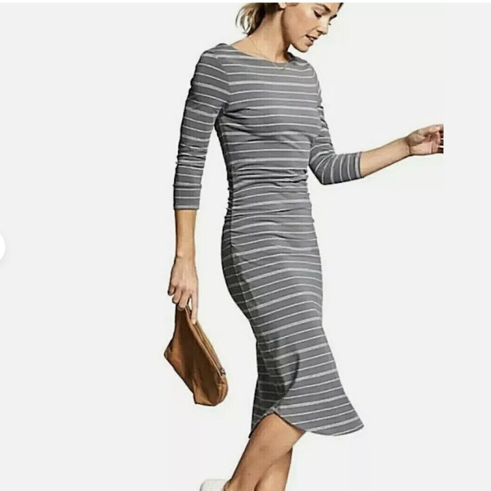 Athleta Women's Size Small Comeback Midi Dress Gray Striped Ruched Sides